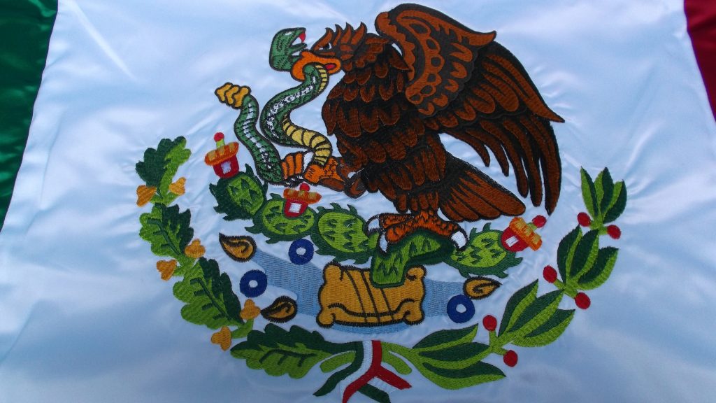 escudo bordado