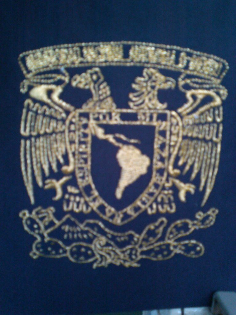 escudo unam